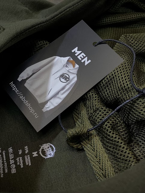 Одежда бренда All-Black Day (Абсолютно-чёрный день) — это материализация внутренних переживаний...